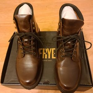 Selling Frye Lug Workboot, Redwood leather